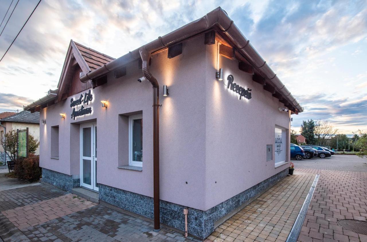 Sweet Life Wellness Apartments إيغيرسولوك المظهر الخارجي الصورة